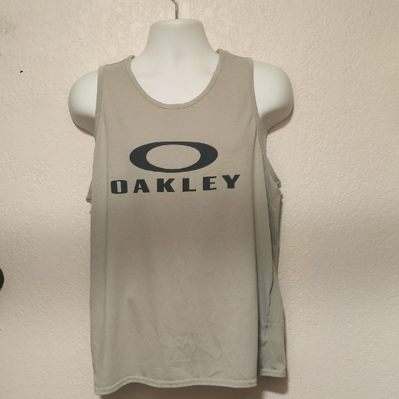 #Oakley Gray Tank Top for Men - Picture 1 of 2